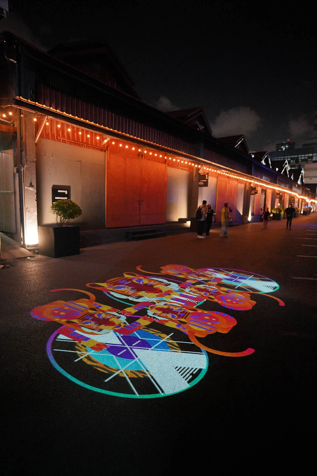 Awakening Bangkok – RE:VIVE ปลุกสีสันถนนวัฒนธรรม ชมงานศิลป์ผ่านแสงสีเสียง 