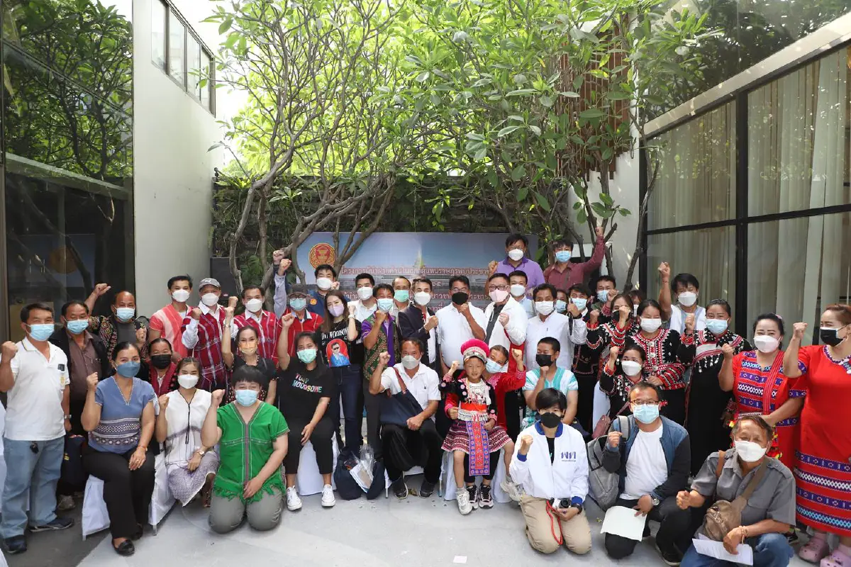 ผู้นำฝ่ายค้านลงพื้นที่รับฟังปัญหากลุ่มชาติพันธ์ 8 จังหวัดภาคเหนือตอนบน