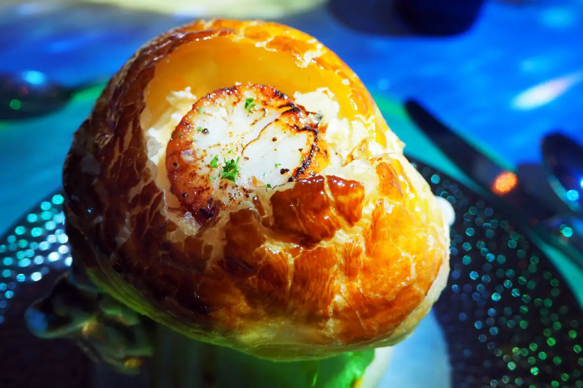 เอาใจสายไนท์เอาท์ ชวนเสพงานศิลป์กินได้ผ่านงาน GrabThumbsUp x Awakening Bangkok 