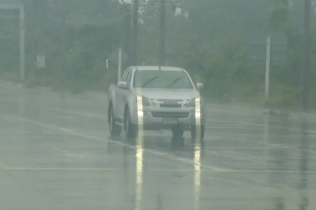 สุรินทร์ฝนตกหนักท้องฟ้าปิดอุณหภูมิลดฮวบเหลือ16องศา