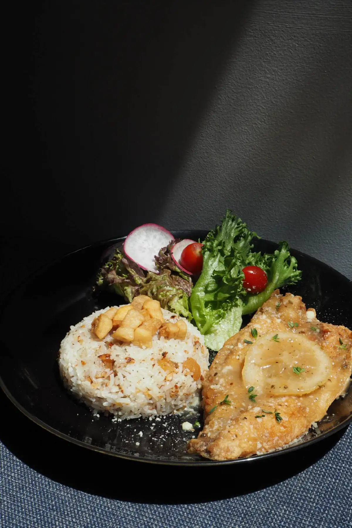 เพลิดเพลินกับอาหารและเครื่องดื่มสไตล์ Fusion Comfort Food ในพื้นที่สร้างสรรค์ @Early Bird Gets Coffee