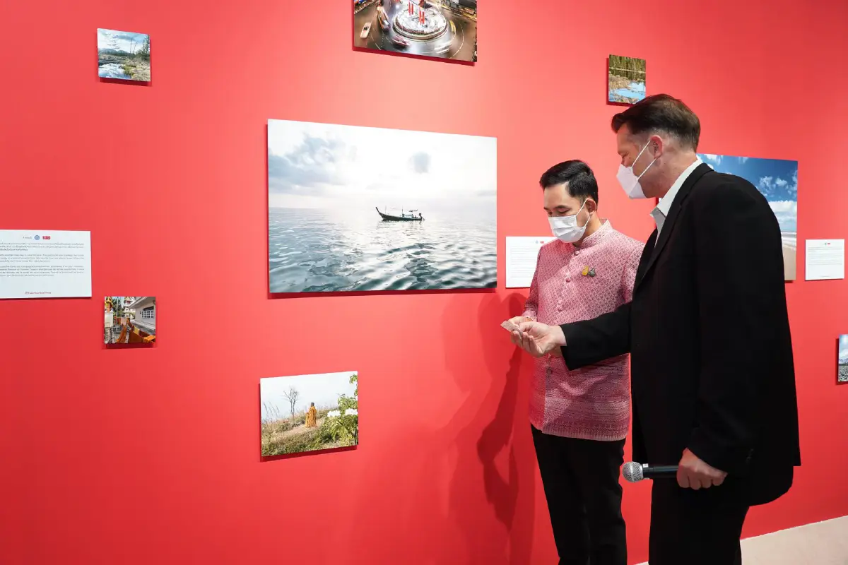 ชวนชมนิทรรศการ Take Your Seat Together ฉลองครบรอบ 60 ปีความสัมพันธ์ทางการทูตแคนาดา-ไทย