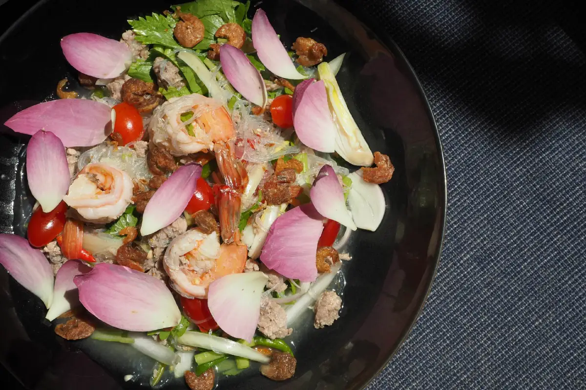 เพลิดเพลินกับอาหารและเครื่องดื่มสไตล์ Fusion Comfort Food ในพื้นที่สร้างสรรค์ @Early Bird Gets Coffee