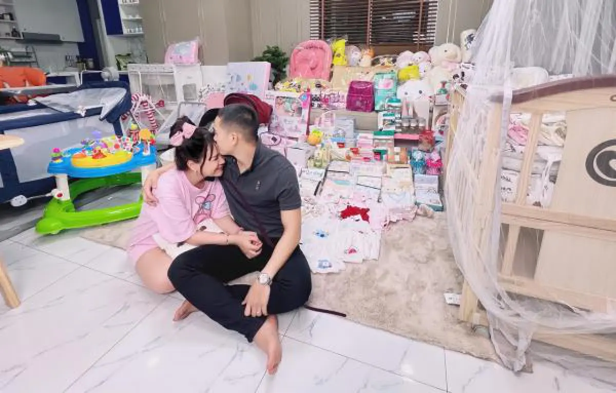 “เจนนี่ ได้หมดฯ” จัดเต็มแบบไม่มียั้งมือ ซื้อของให้ “น้องยูจิน” เกือบครึ่งล้าน