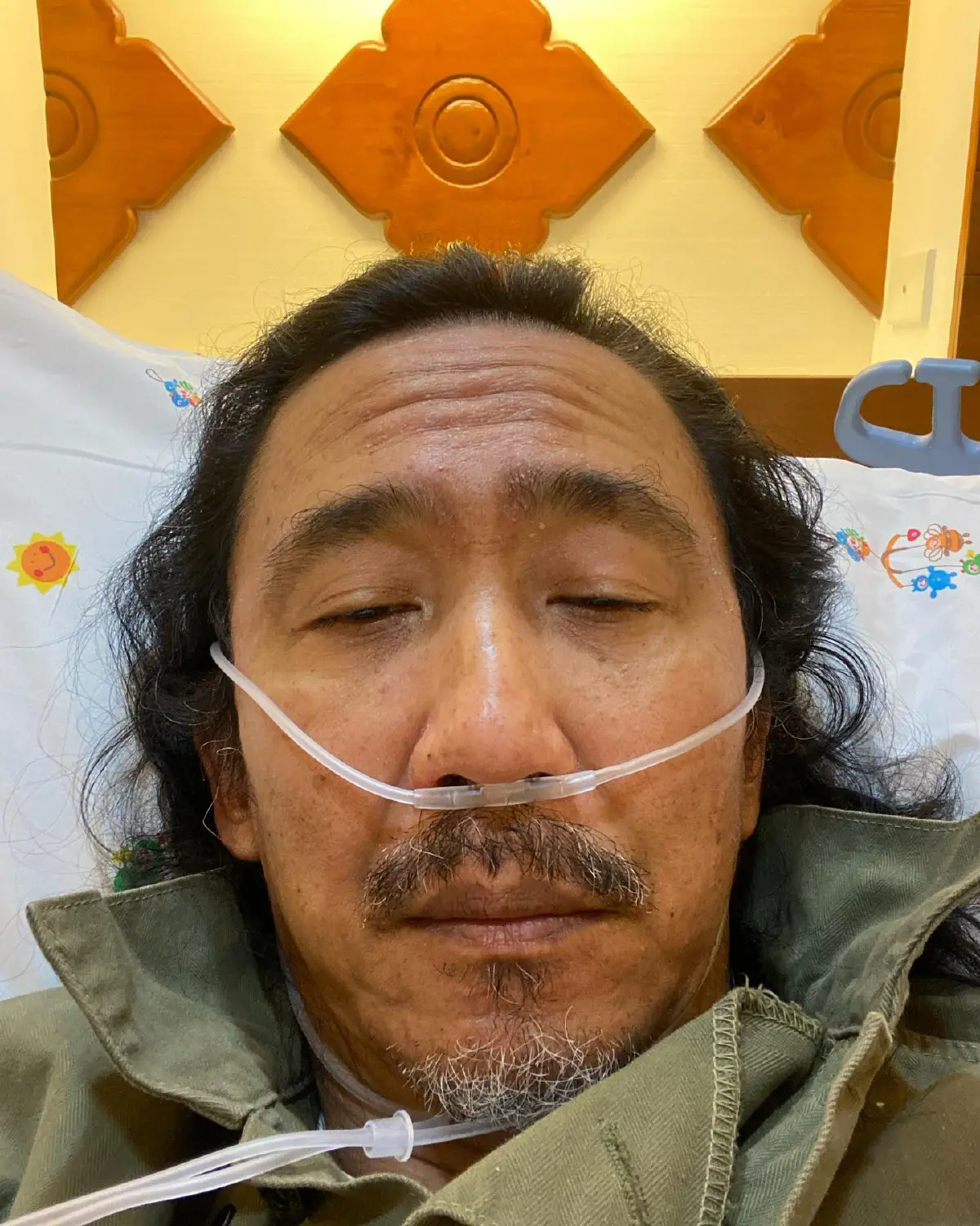 “คุณดอลล่าร์” สุดห่วง! ต้องแยกกับ “คุณหญิงแมงมุม” ในรอบ 4 ปี หลังติดโควิด-19 ทั้งคู่