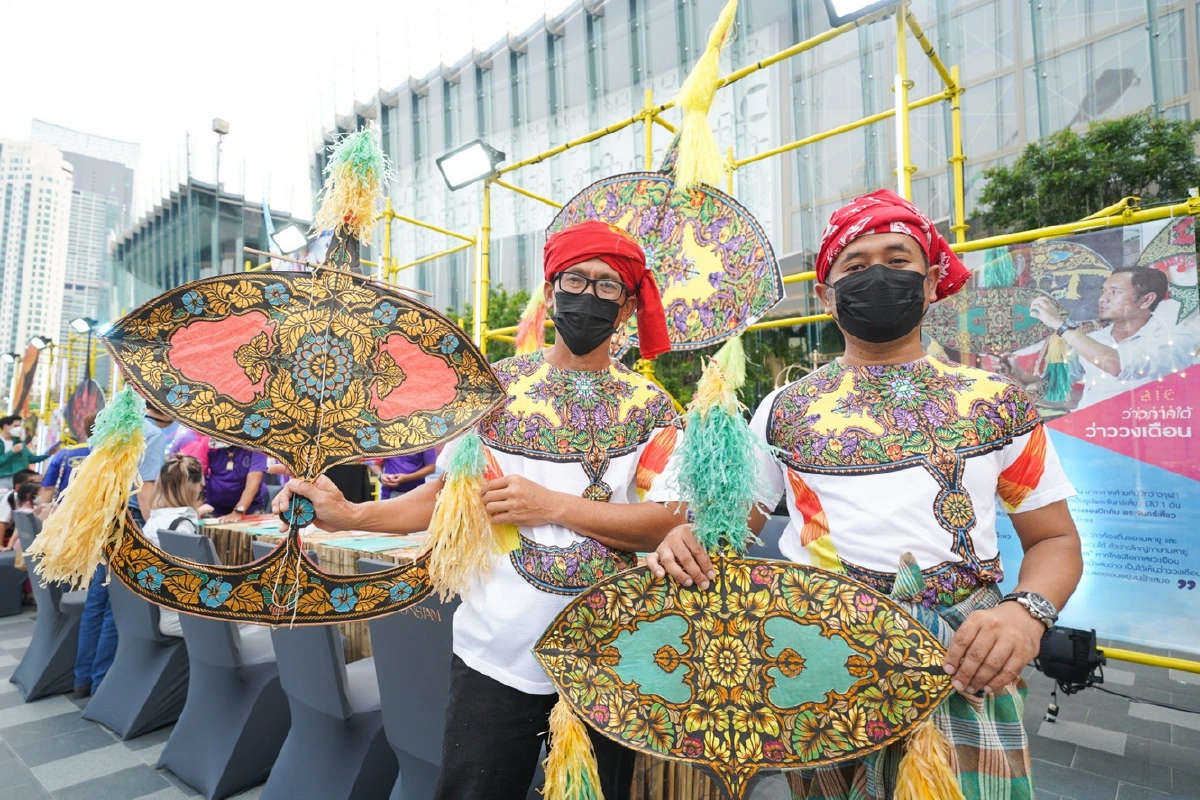 สงกรานต์วิถีใหม่ริมแม่น้ำเจ้าพระยา