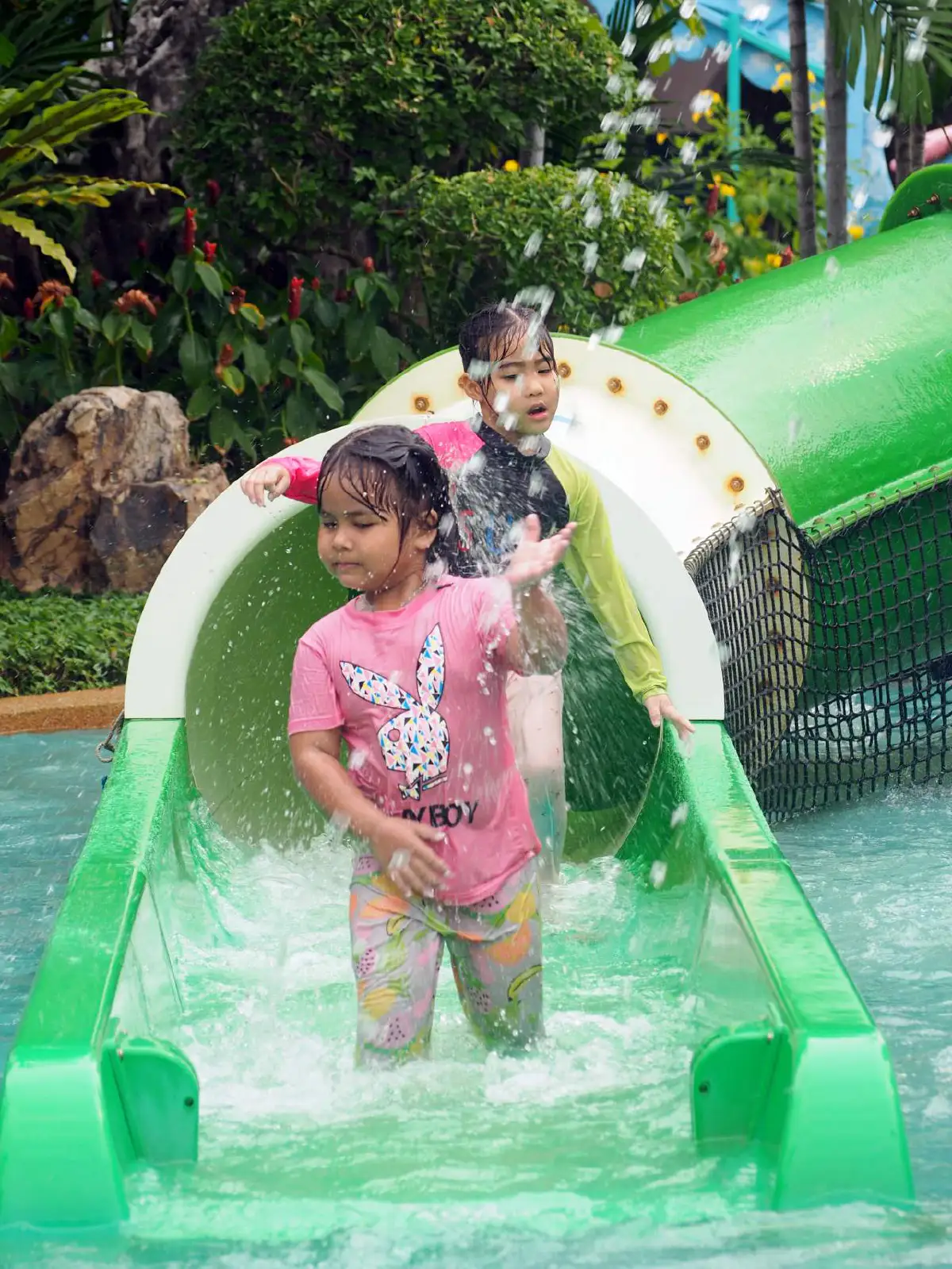 หนีร้อนมาพึ่ง 'น้ำ' @สยามอะเมซิ่งพาร์ค