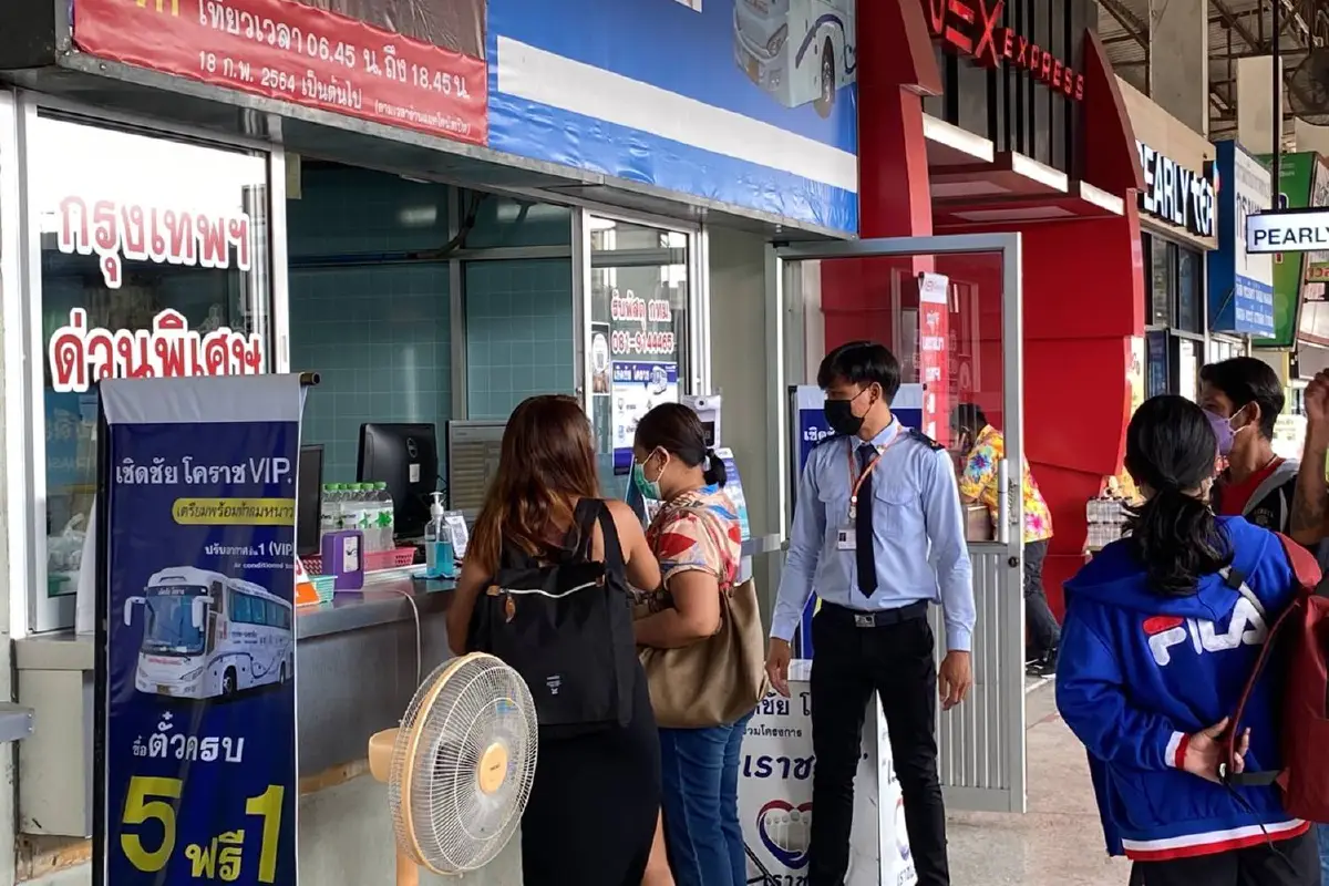 สภาพจราจรวัน2สงกรานต์ประชาชนทยอยเดินทางต่อเนื่อง 