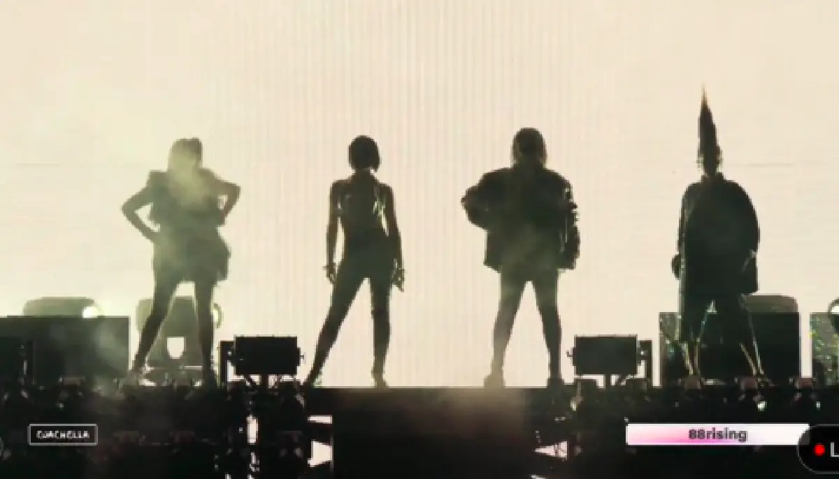  “CL” ทำเซอร์ไพรส์แฟนคลับทั่วโลก รวมตัว 2ne1 ในรอบ 7 ปี บนเวทีโคเชลลา 