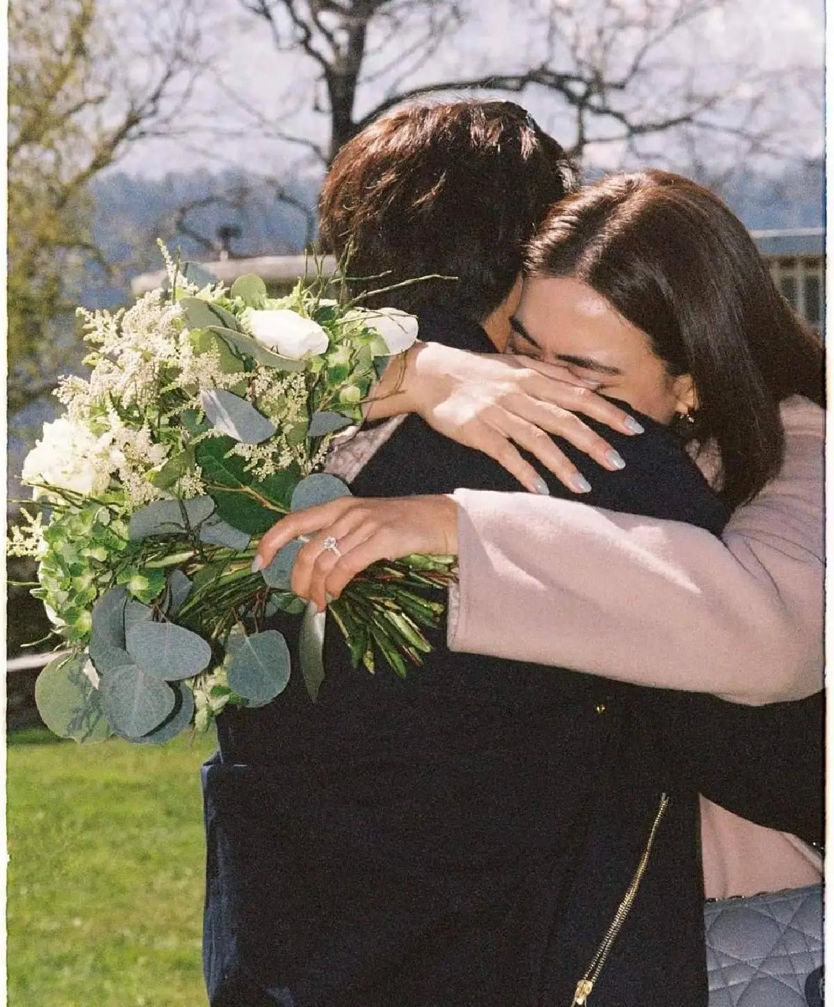 เราพร้อมแล้ว! "หมาก" ขอ "คิมเบอร์ลี" แต่งงานสุดโรแมนติก