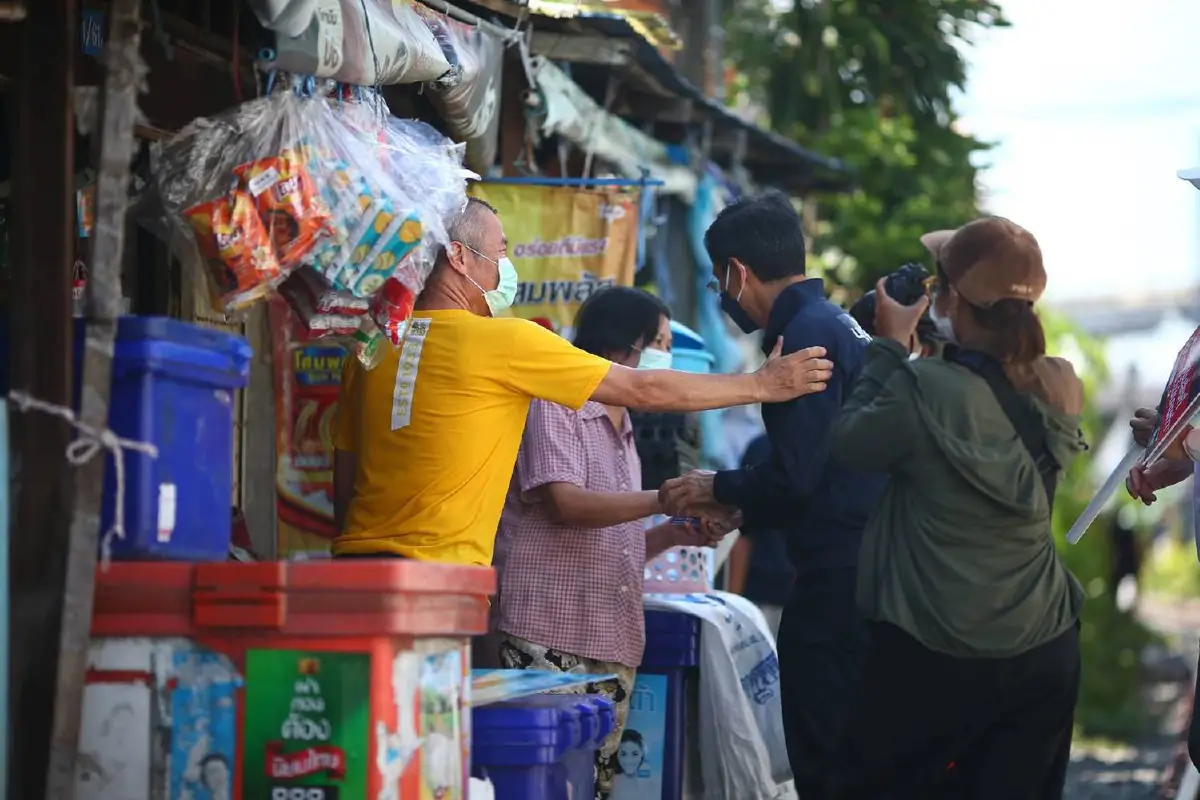 "ศิธา"อ้อนชาวคลองเตย ขอคะแนนถิ่นเก่า เคยเป็นอดีตสส.2สมัย