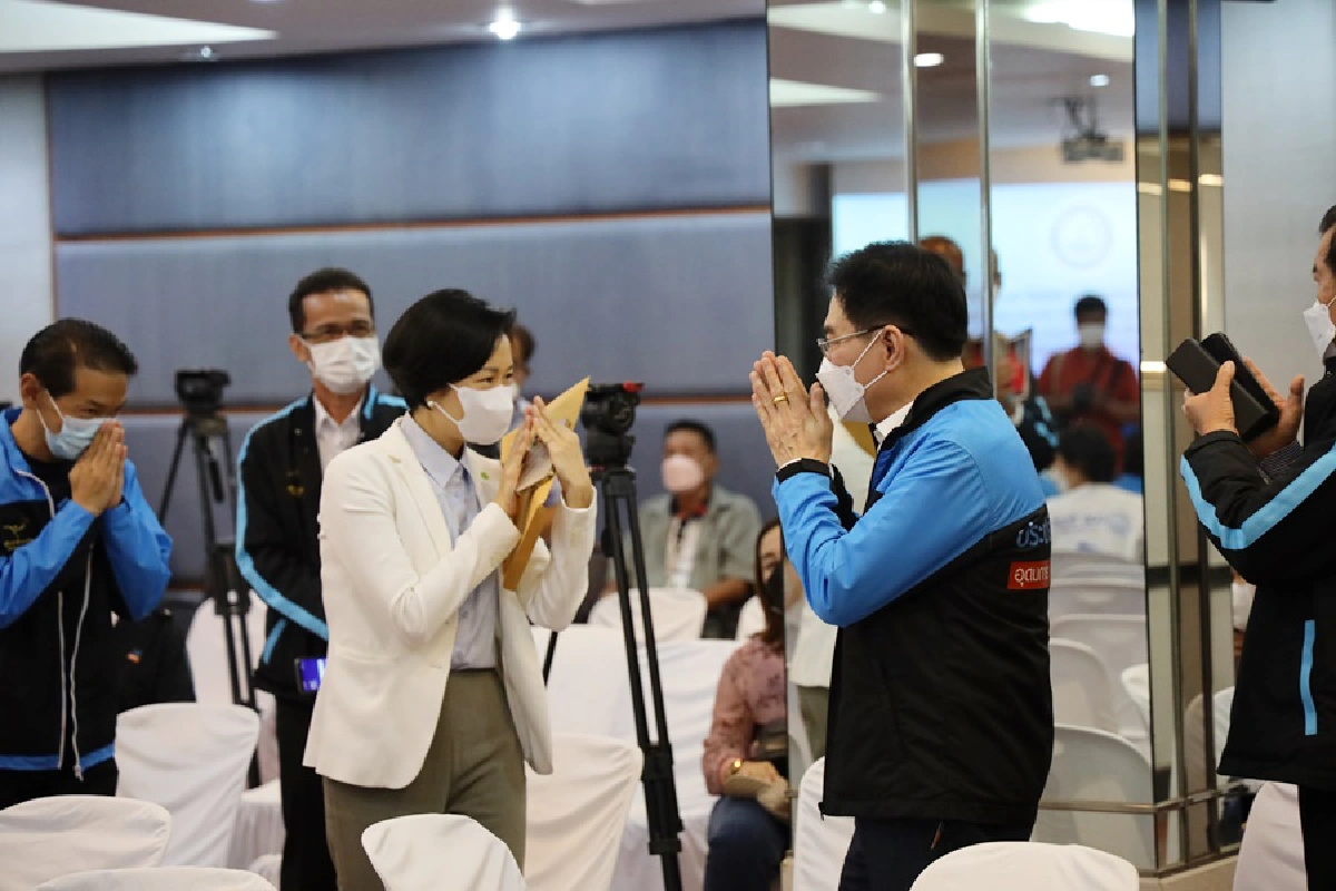 “จุรินทร์”ยันรักษามาตรฐาน“ประชาธิปัตย์”ต้องอยู่แก้ไขปัญหา