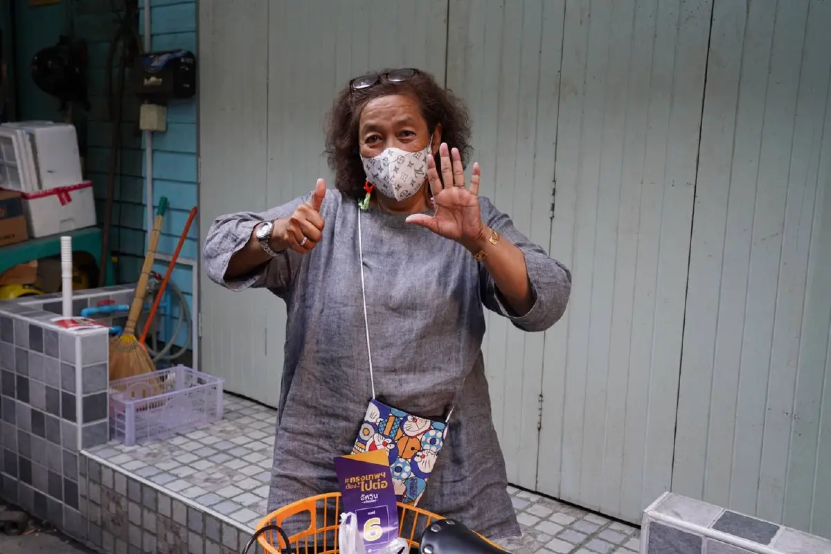 "อัศวิน"ลุยหาเสียงเคาะถึงประตูหน้าบ้านขอกลับมาทำหน้าที่อีก