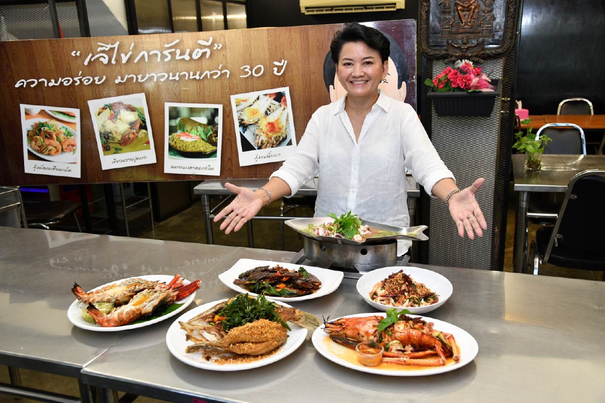 เคล็ดลับความสำเร็จของ “เจ๊ไข่ซีฟู้ด” ร้านในตำนานย่านประชาชื่น เคล็ดลับความสำเร็จของ “เจ๊ไข่ซีฟู้ด” ร้านในตำนานย่านประชาชื่น