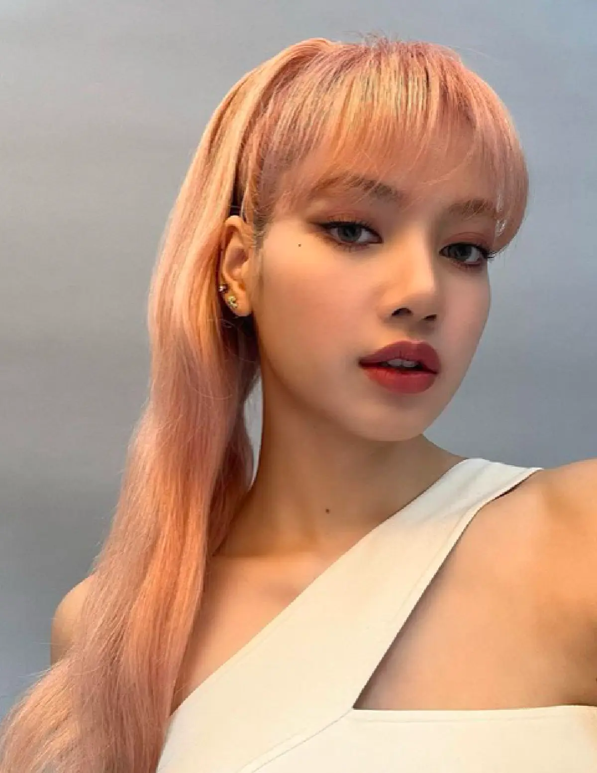 แม่นขนลุก! “ติ๊ก กลิ่นสี” ทำนายดวง “ลิซ่า BLACKPINK” จากตัวเลข