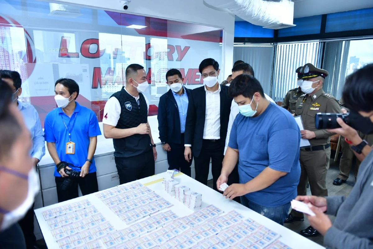 ปูพรมลุยค้น 33 จุด ขายหวยผิดกฎหมายผ่านแพลตฟอร์ม