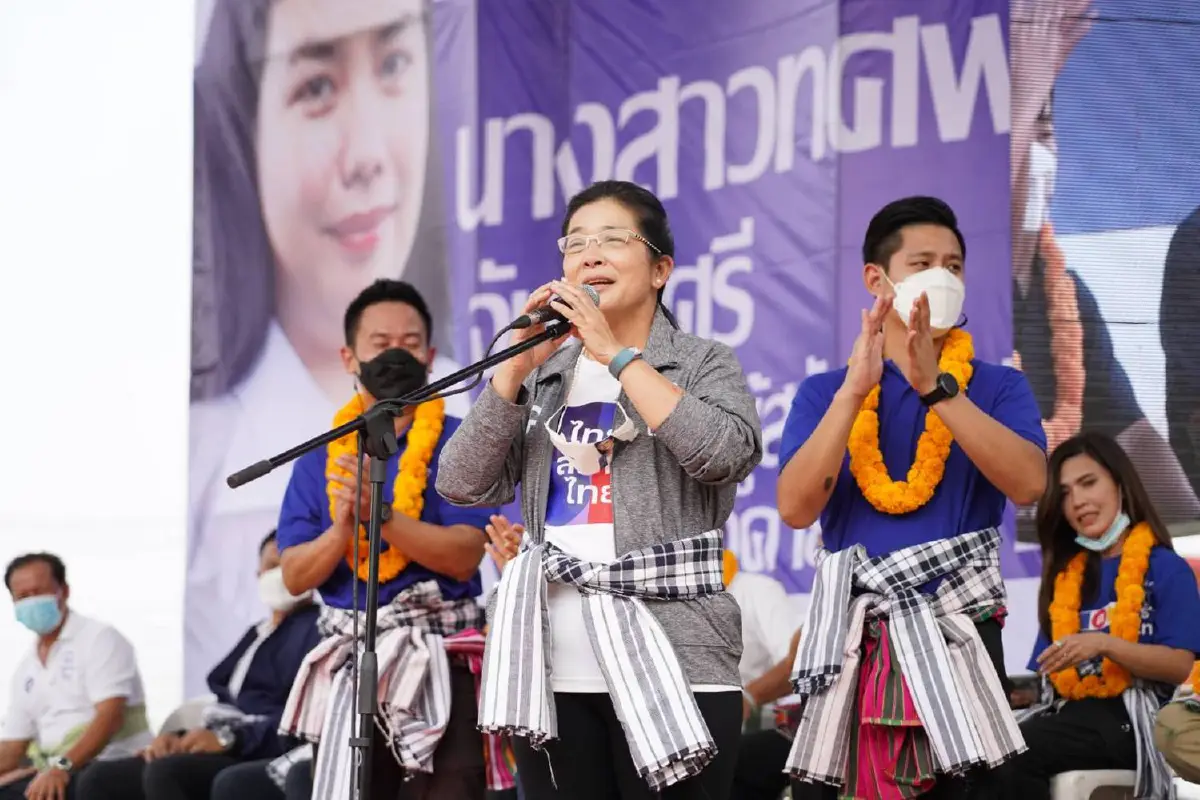  “สุดารัตน์”เปิดตัวผู้สมัครส.ส.หนองคายครบ 3 เขต
