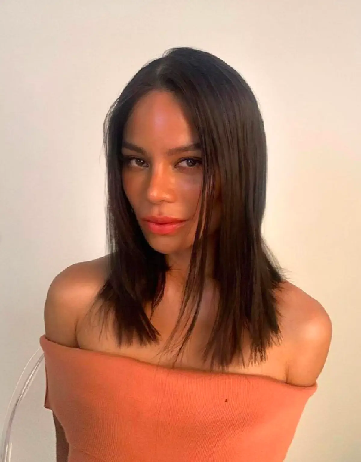 “โอปอล์” กับลุคสวยจึ้ง! เมคอัพตวัดหางตาเฉี่ยวและงานผิวที่ฉ่ำโกลว์ 