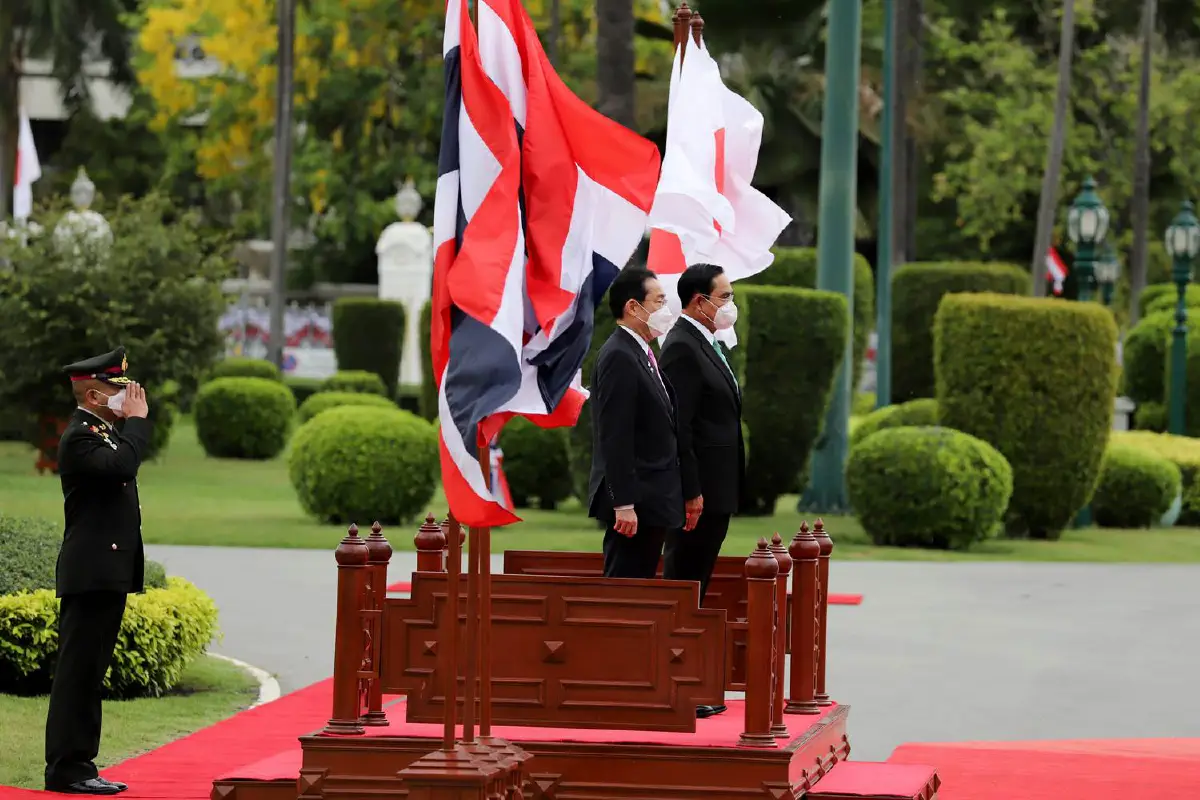 นายกฯญี่ปุ่นเยือนไทยร่วมหารือ6ประเด็นสำคัญกับ"ประยุทธ์"