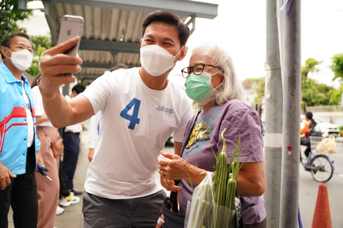 "สุชัชวีร์"นำคณะหาเสียงท่าน้ำวังหลังพบท่อน้ำอุดตัน