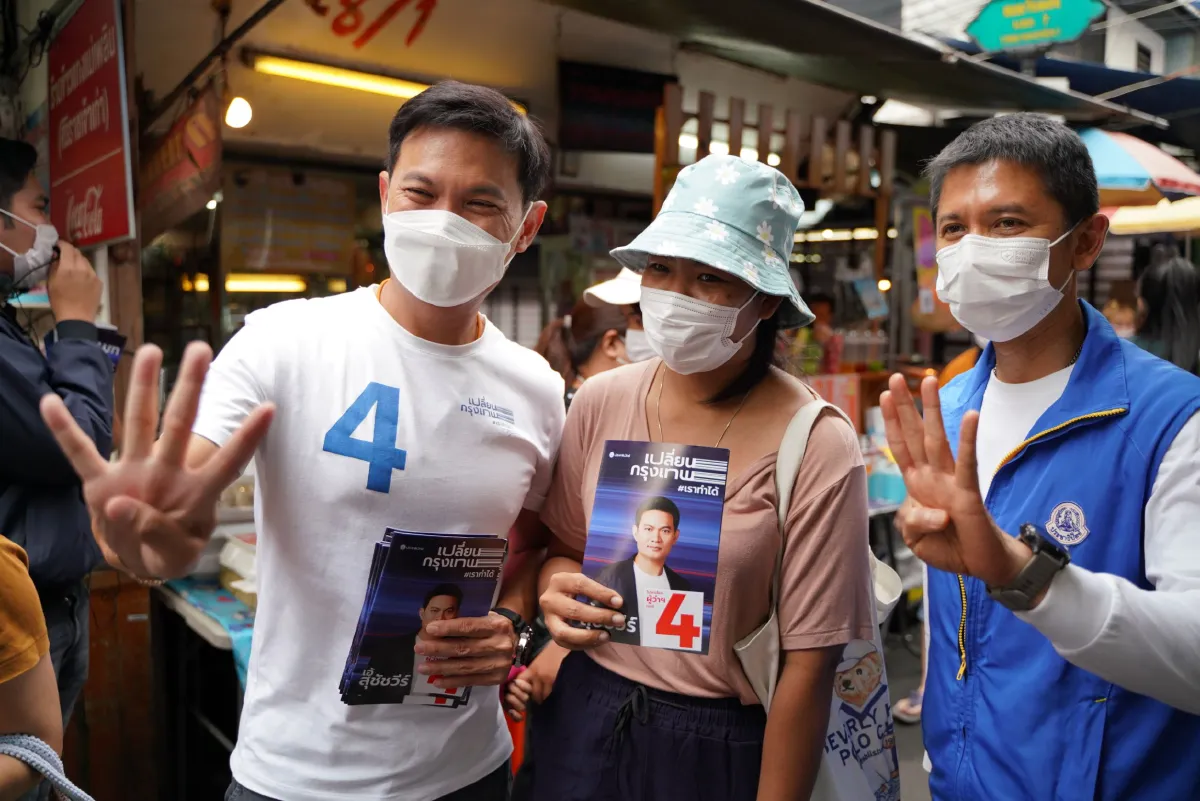 "สุชัชวีร์"นำคณะหาเสียงท่าน้ำวังหลังพบท่อน้ำอุดตัน