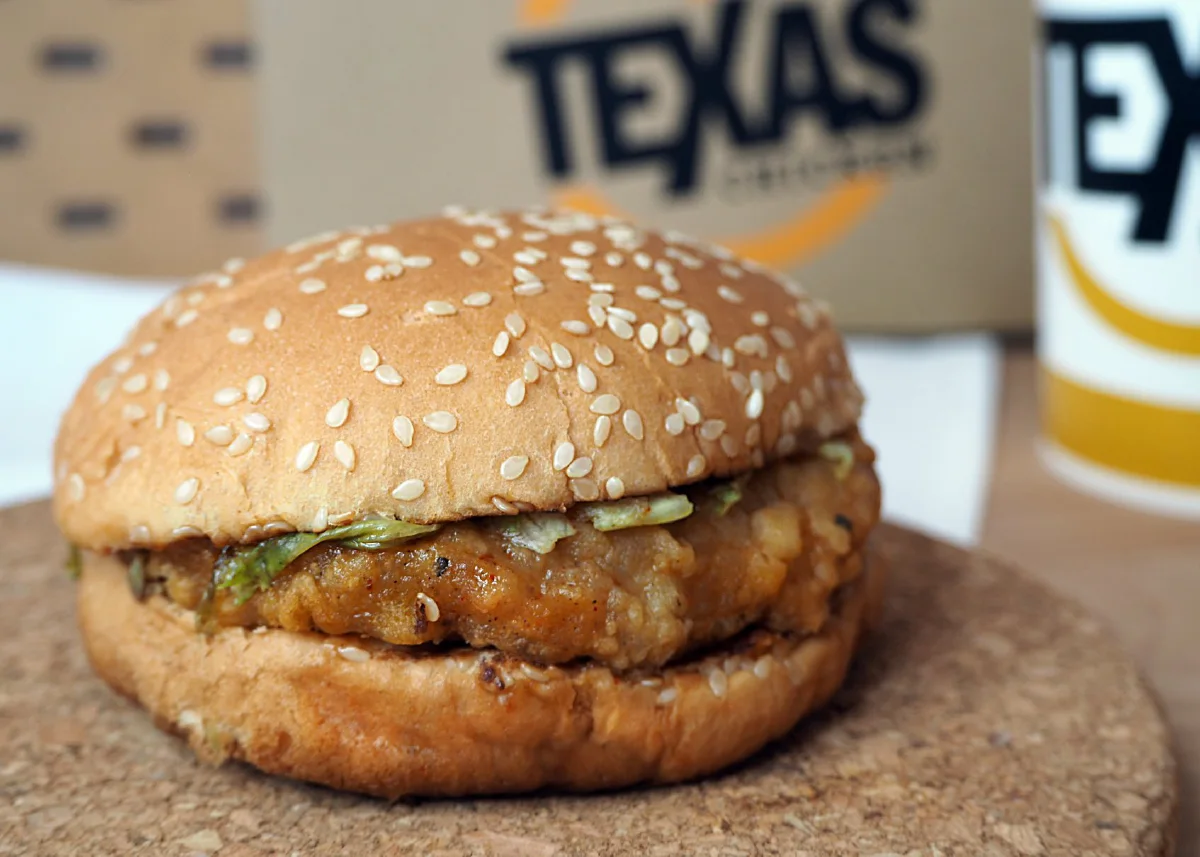 ’สไปซี่มันกุ้ง’ ซอสเผ็ดร้อน อร่อยทุกตอน กับหลายเมนูที่ Texas Chicken