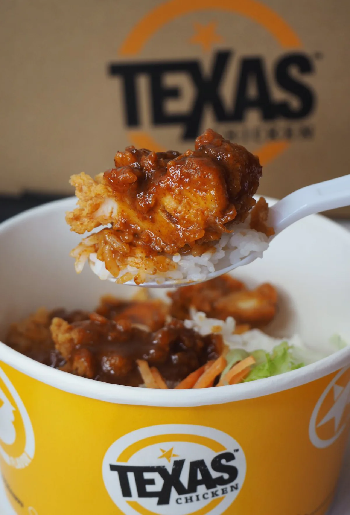’สไปซี่มันกุ้ง’ ซอสเผ็ดร้อน อร่อยทุกตอน กับหลายเมนูที่ Texas Chicken