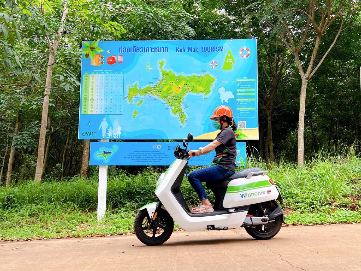 บางจากฯ ส่งมอเตอร์ไซค์ไฟฟ้า Winnonie วิ่งบริการเกาะหมากตอบโจทย์แหล่งท่องเที่ยวคาร์บอนต่ำ บางจากฯ ส่งมอเตอร์ไซค์ไฟฟ้า Winnonie วิ่งบริการเกาะหมากตอบโจทย์แหล่งท่องเที่ยวคาร์บอนต่ำ