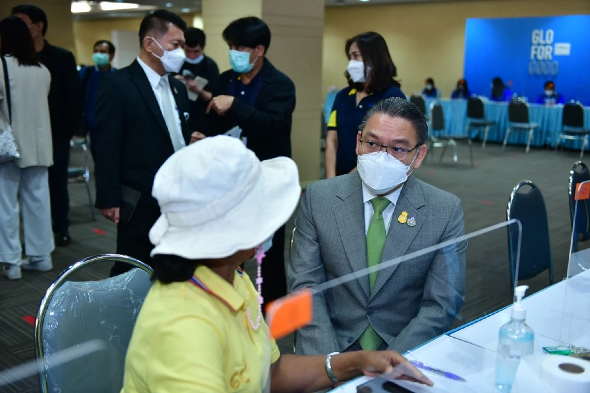 คณะอนุโชว์แถลงแก้หวยแพง ขายเกินราคา 80 บาท