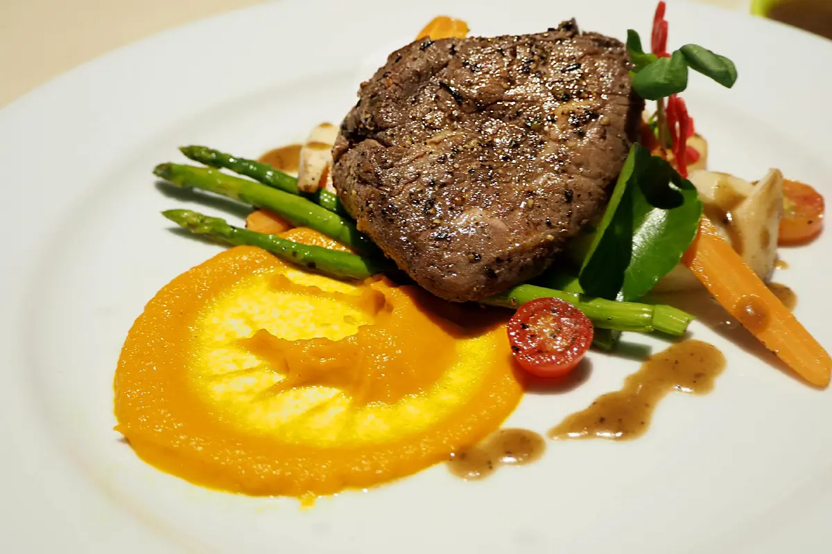 เซ็นทารา กะรน รีสอร์ท ภูเก็ต ทำเลพักผ่อนเงียบสงบบนไข่มุกแห่งอันดามัน