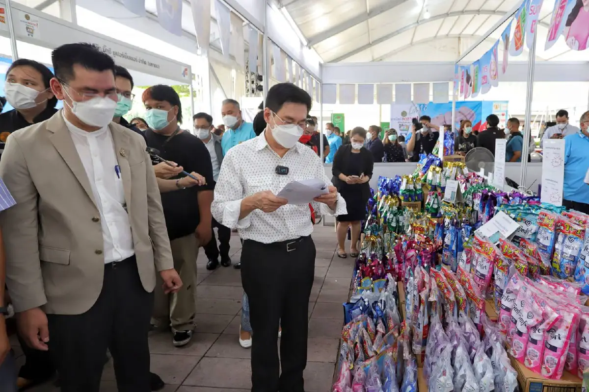 พาณิชย์ลดราคาสินค้า4มุมเมืองช่วยประชาชนสู้ค่าครองชีพ