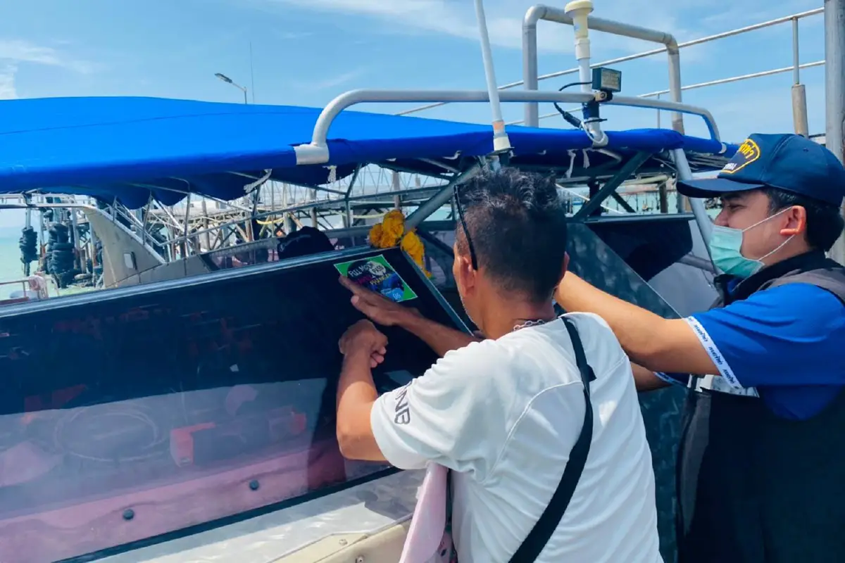 สุราษฎร์ฯตรวจเรือรับนทท.ร่วมฟูลมูนปาร์ตี้เกาะพะงัน