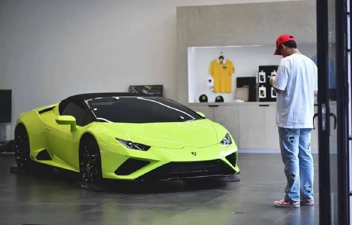 “ป๊อก” จัดหนัก! ถอยซุปเปอร์คาร์หรูให้ “มาร์กี้” บอกจะไม่ซื้ออะไรให้อีก 7 ปี