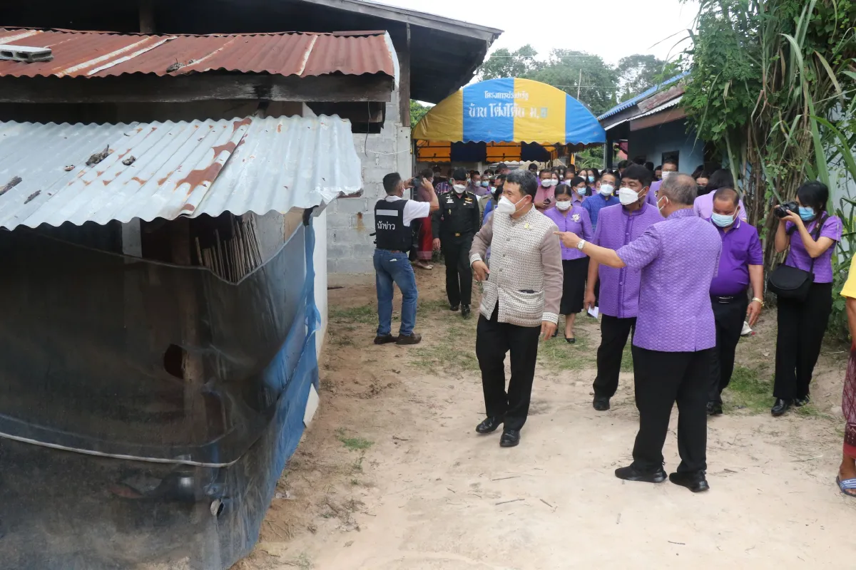 มท.ตรวจติดตามการแก้ปัญหาความยากจนของอำนาจเจริญ