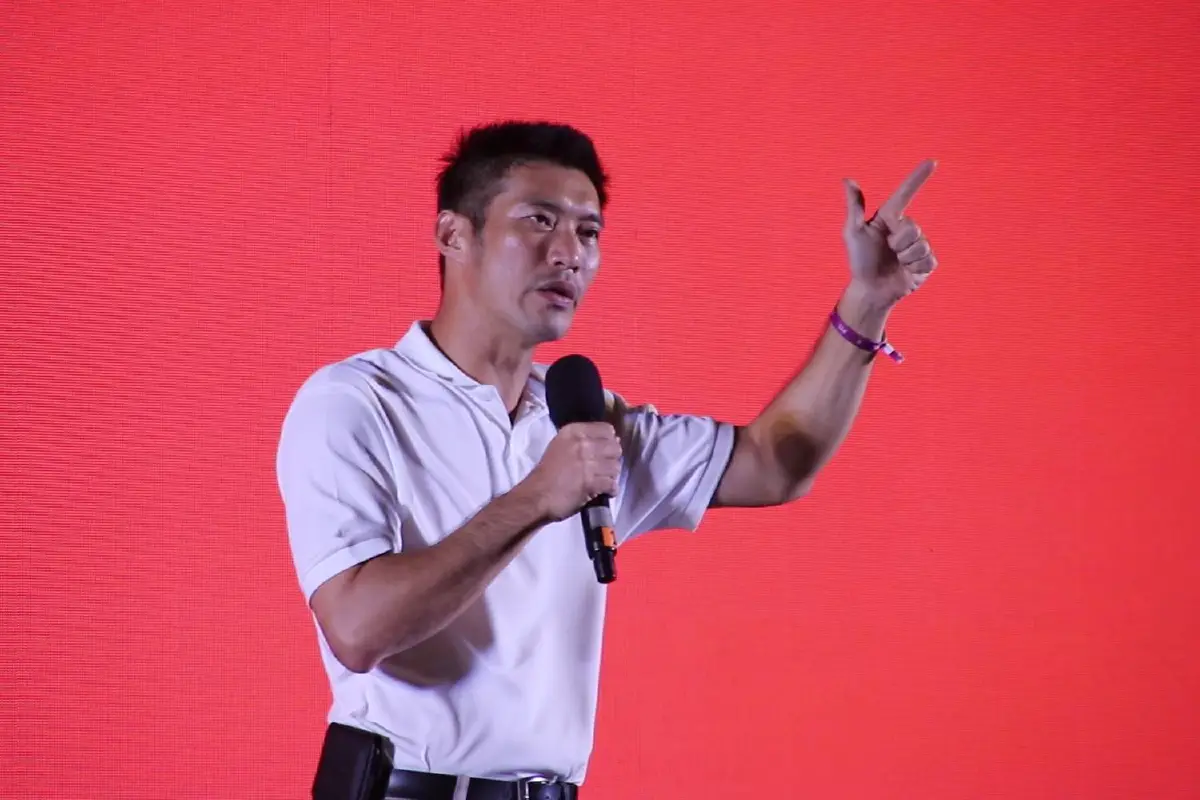 "ธนาธร"ปราศรัยใหญ่ช่วยบ๊อบ “กิตติศักดิ์” ชิงเก้าอี้นายกเมืองพัทยา