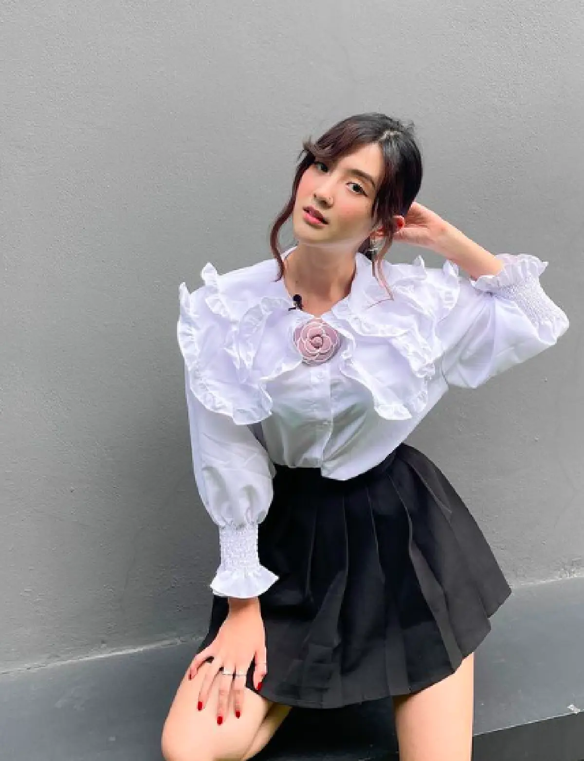 “เบียร์ เดอะวอยซ์” ทำไอจีไฟลุก นุ่งบิกินี่สีขาวตัวจิ๋วเซลฟี่หน้ากระจก 