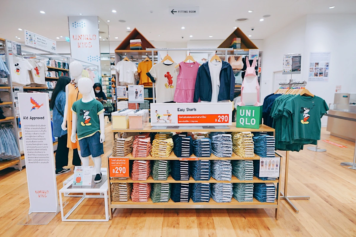 คนจันท์ลั่นกลองช้อปต้อนรับยูนิโคล่สาขาใหม่ เซ็นทรัล จันทบุรี 