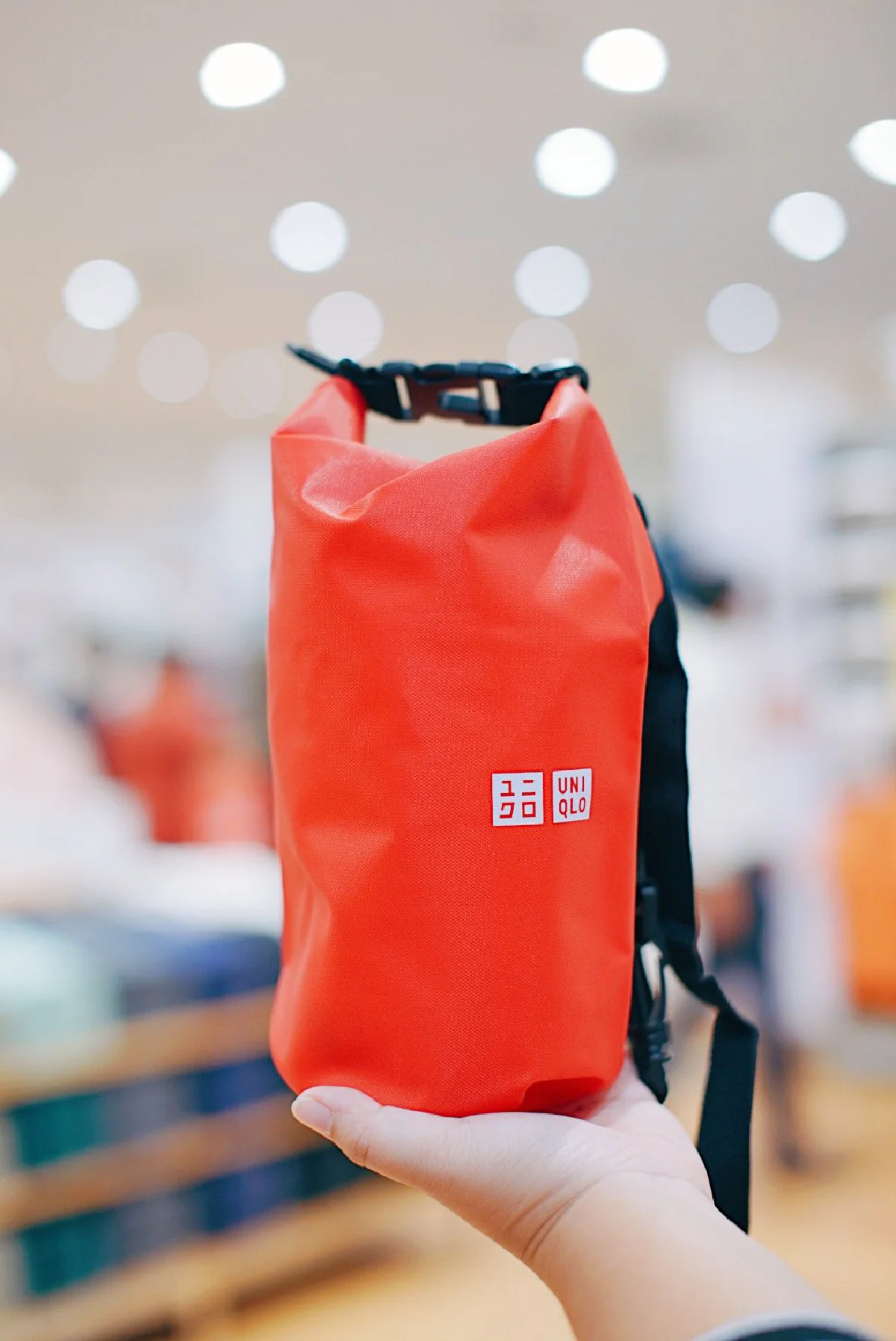 คนจันท์ลั่นกลองช้อปต้อนรับยูนิโคล่สาขาใหม่ เซ็นทรัล จันทบุรี 