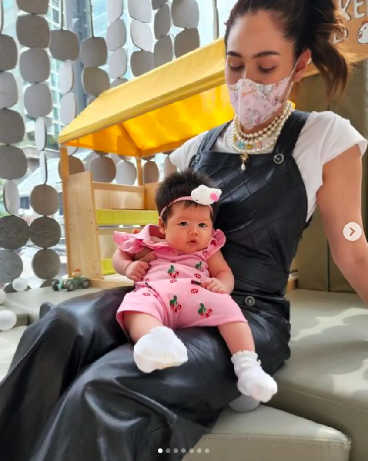 ส่องความน่ารักของ “น้องแอบิเกล” ลูกสาว “แม่ชม” กันแบบชัดๆ 