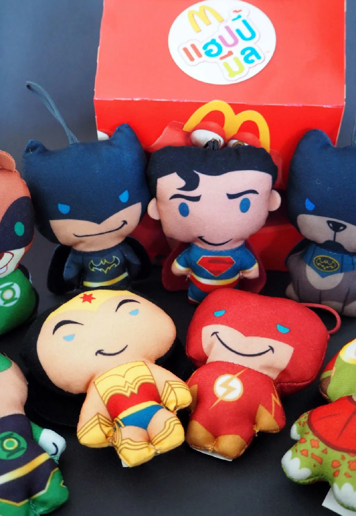 ซูมความน่ารักชุดแฮปปี้มีล #DCSuperPets สัตว์เลี้ยงเพื่อนรักคู่หูซูเปอร์ฮีโร่