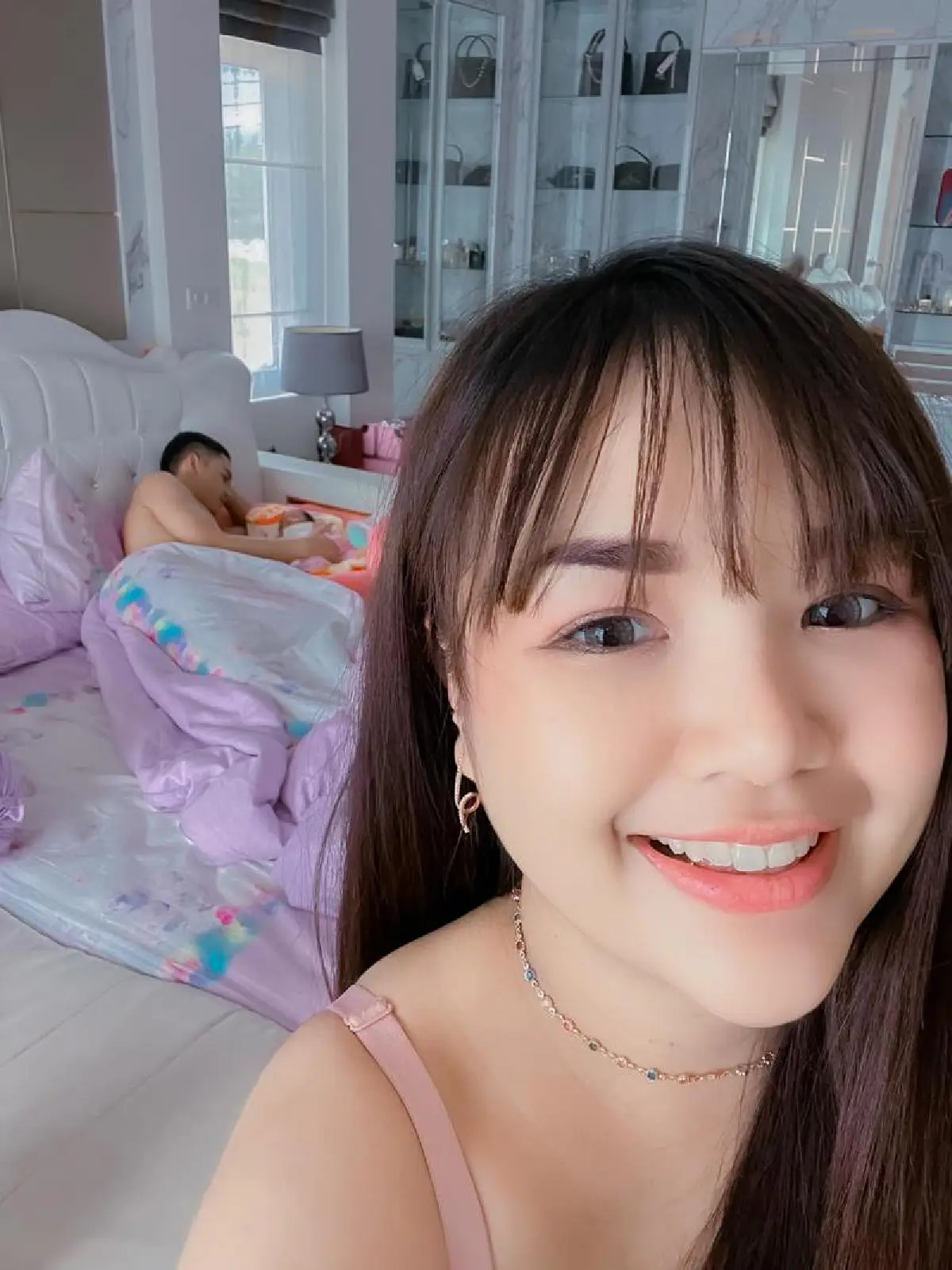 “เจนนี่ ได้หมดฯ” อวดหุ่นคุณแม่สุดแซ่บ! แฟนคลับแซว “น้องยูจิน” อิ่มแน่นอน