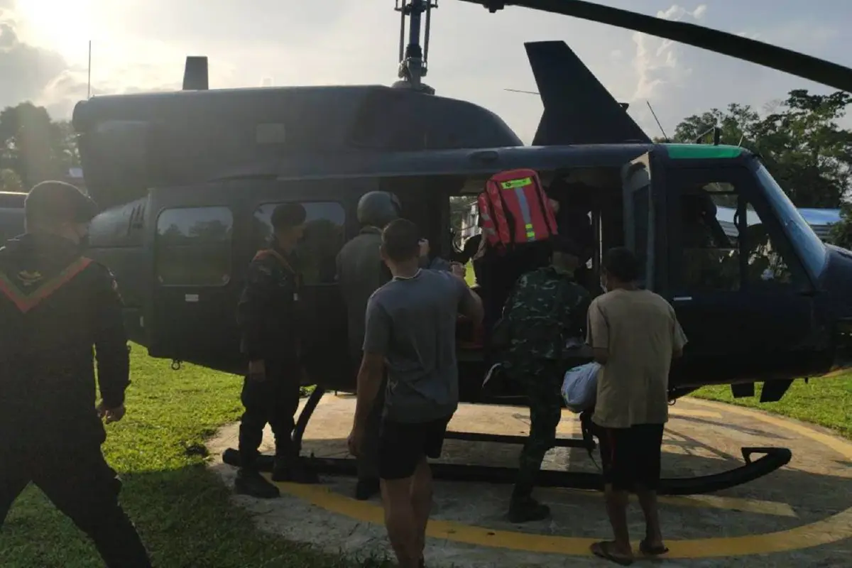 แพทย์ฉุกเฉินจัด ฮ. ลำเลียง2ผู้ป่วยกลางป่าทุ่งใหญ่ฯ