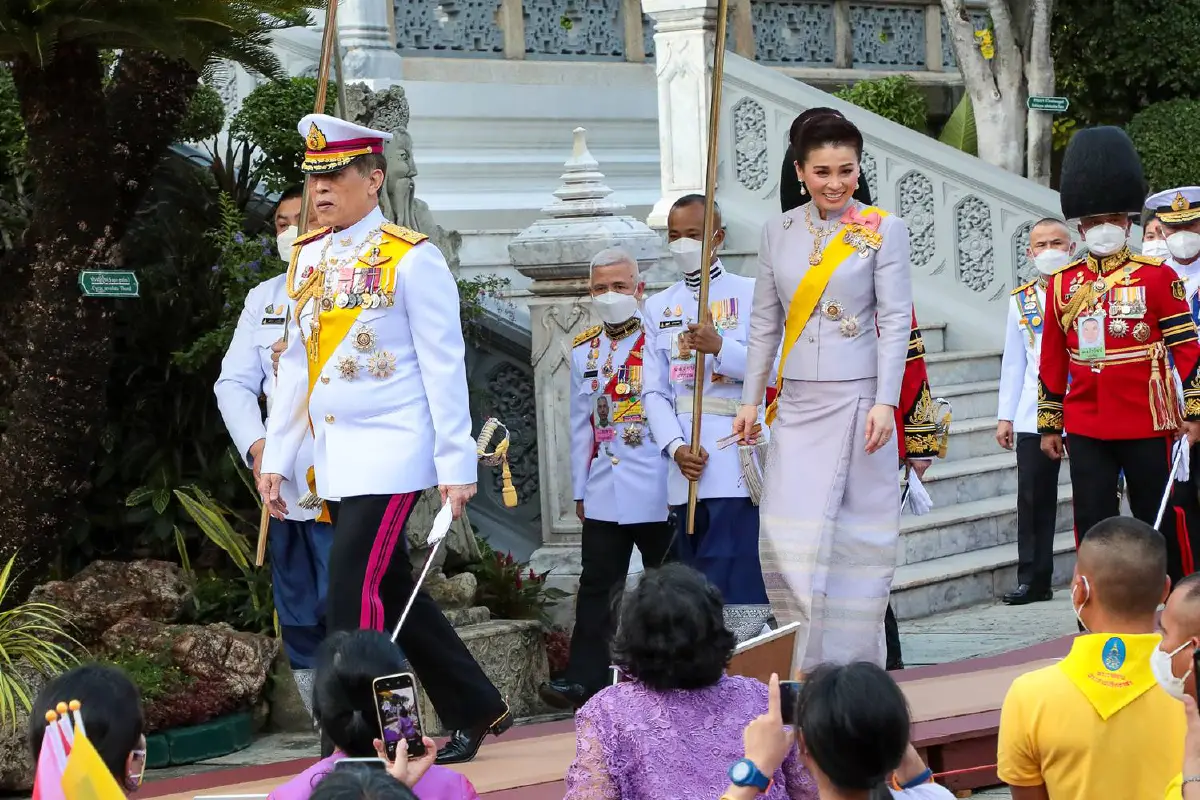 ในหลวง พระราชินี เสด็จฯ วัดพระแก้ว พระราชพิธีเฉลิมพระชนมพรรษา  