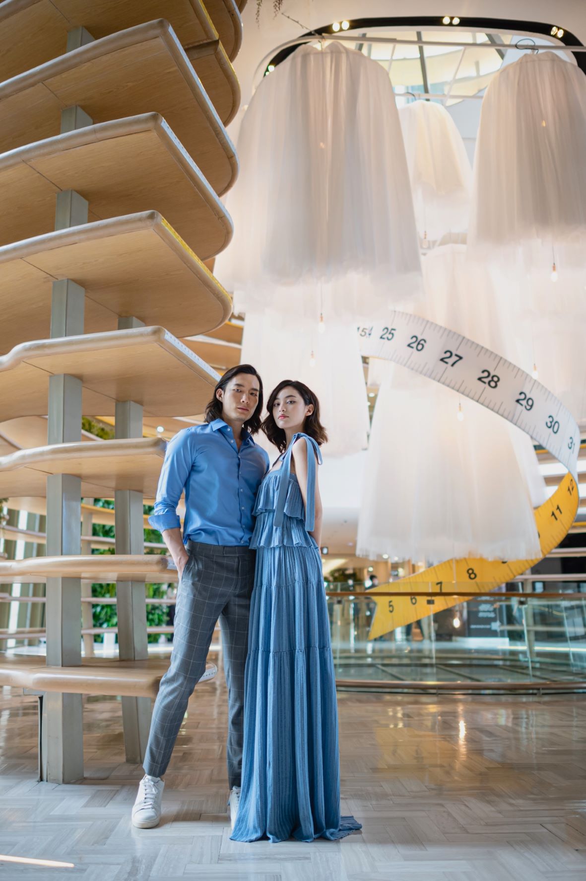 Made to Measure Magic สุดยอดนิทรรศการที่สะท้อนตัวตนและความพิถีพิถัน ผ่าน Art Installation จำลองห้องเสื้อ POEM