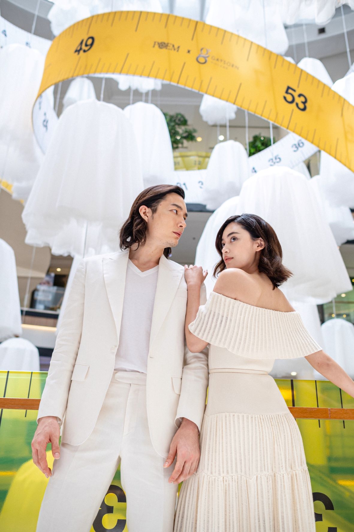 Made to Measure Magic สุดยอดนิทรรศการที่สะท้อนตัวตนและความพิถีพิถัน ผ่าน Art Installation จำลองห้องเสื้อ POEM