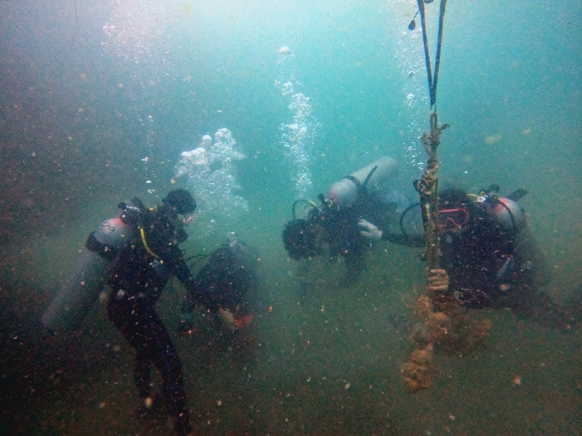 รวมพลังเก็บขยะในทะเล-ริมหาดพร้อมเปิดบ้านรับนักท่องเที่ยว