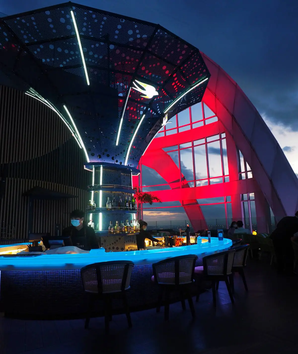 COCOA XO รูฟท็อปบาร์ระฟ้า แหล่งแฮงเอาท์ใหม่ในคอนเซ็ปต์ Sky-High Cognac and Chocolate