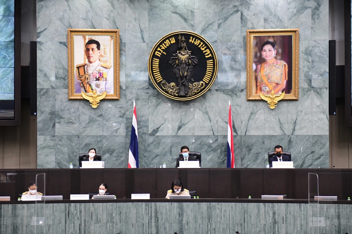 "วิรัตน์"ส.ก.มีนบุรีจากเพื่อไทยคว้าเก้าอี้ประธานสภากทม.ตามคาด