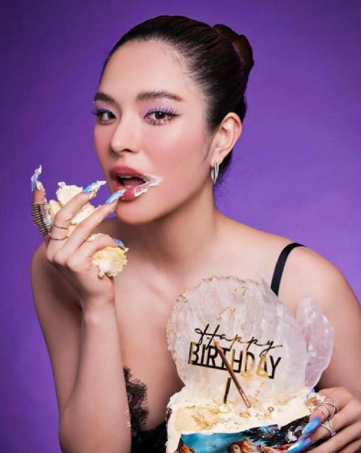 “ปันปัน” อวดภาพสุดเซ็กซี่ ฉลองวันเกิดอายุครบ 25 ปังมากน้องสาว! 