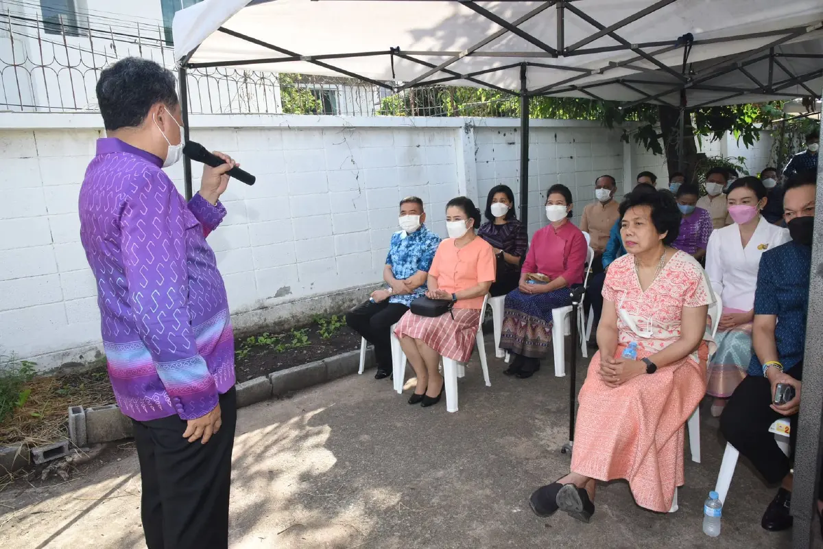 ปลัดมท.เปิดบ้านกลางกรุงขายไอเดีย"บ้านนี้มีรัก ปลูกผักกินเอง"